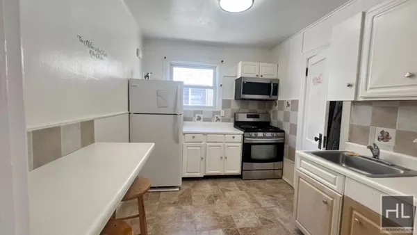 3 bedrooms apartment for rent in East Flatbush - Brooklyn, New York