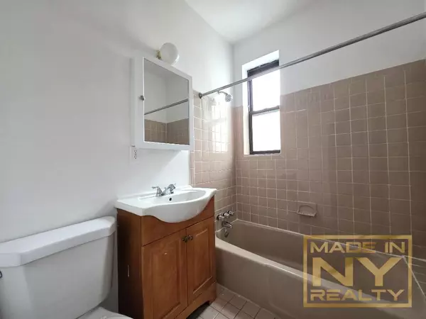Studio Apartment for rent in Sunnyside - Queens, New York