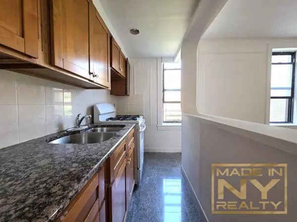 Studio Apartment for rent in Sunnyside - Queens, New York