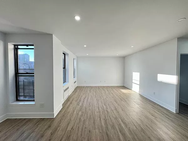 2 bedrooms apartment for rent in Elmhurst - Queens, New York