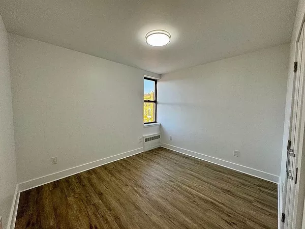2 bedrooms apartment for rent in Elmhurst - Queens, New York