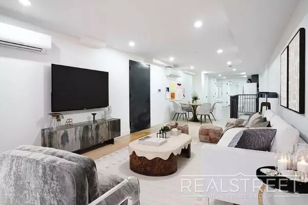 4 bedrooms apartment for rent in Williamsburg - Brooklyn, New York