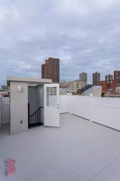 5 bedrooms apartment for rent in Lower East Side - Manhattan, New York