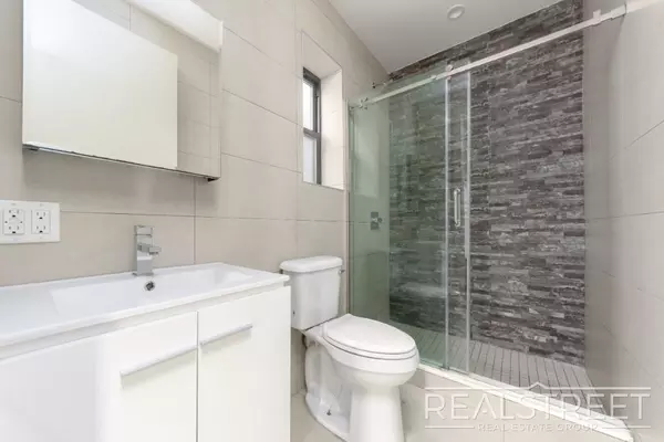 3 bedrooms apartment for rent in Crown Heights - Brooklyn, New York