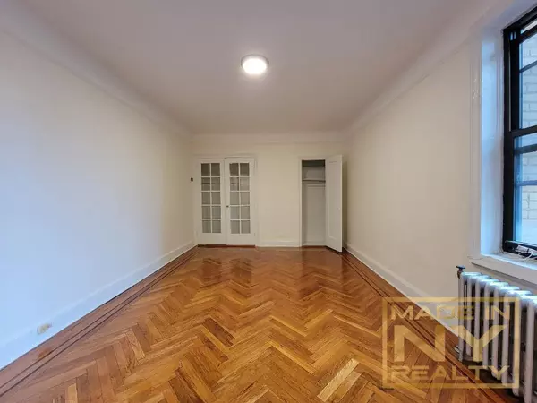 Studio Apartment for rent in Astoria - Queens, New York
