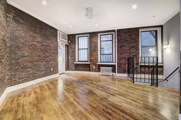 2 bedrooms apartment for rent in East Village - Manhattan, New York