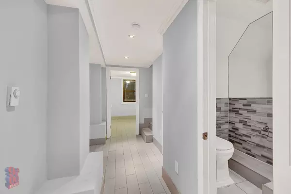 4 bedrooms apartment for rent in East Village - Manhattan, New York