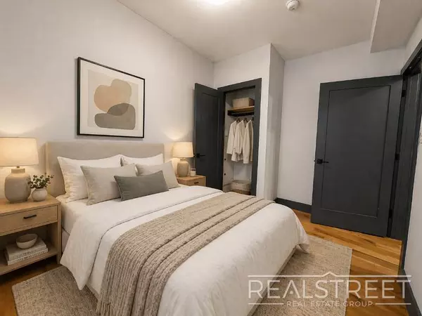 3 bedrooms apartment for rent in Downtown Brooklyn - Brooklyn, New York