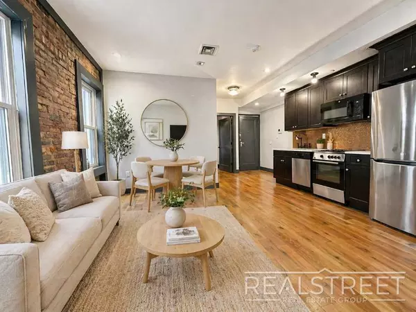 3 bedrooms apartment for rent in Downtown Brooklyn - Brooklyn, New York