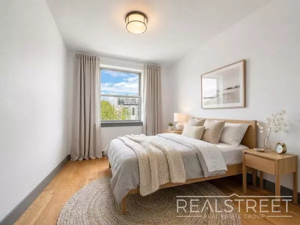 3 bedrooms apartment for rent in Downtown Brooklyn - Brooklyn, New York