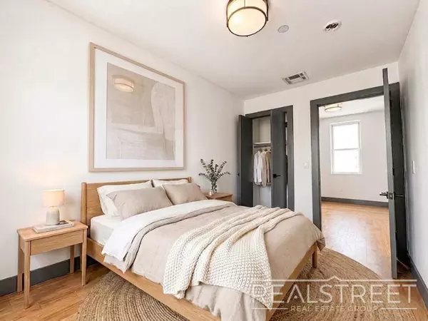 3 bedrooms apartment for rent in Downtown Brooklyn - Brooklyn, New York
