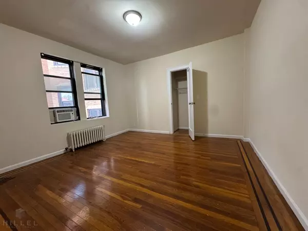 2 bedrooms apartment for rent in Flushing - Queens, New York