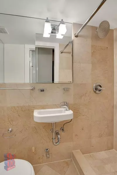 3 bedrooms apartment for rent in East Village - Manhattan, New York