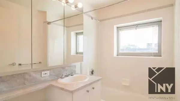 3 bedrooms apartment for rent in Midtown West - Manhattan, New York