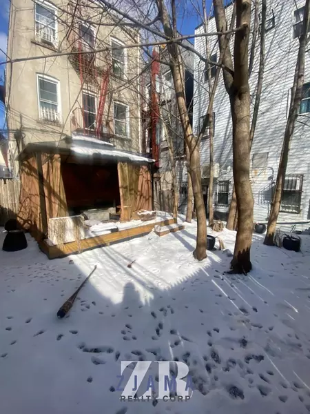 Studio Apartment for rent in Flatbush Ditmas Park - Brooklyn, New York