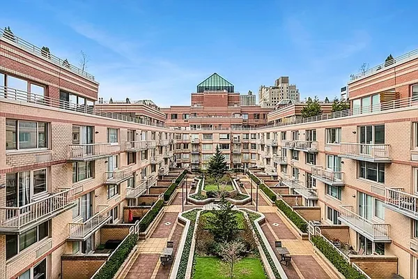 Studio Apartment for rent in Midtown West - Manhattan, New York