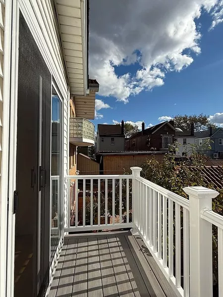 3 bedrooms apartment for rent in Middle Village - Queens, New York