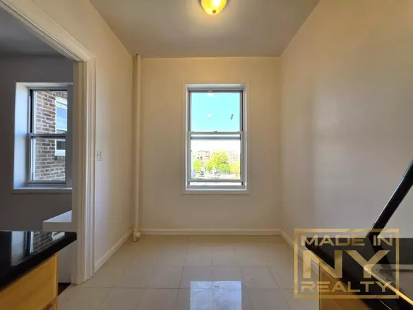 2 bedrooms apartment for rent in Flushing - Queens, New York