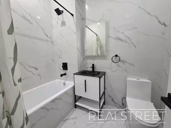 Studio Apartment for rent in Flatbush Ditmas Park - Brooklyn, New York