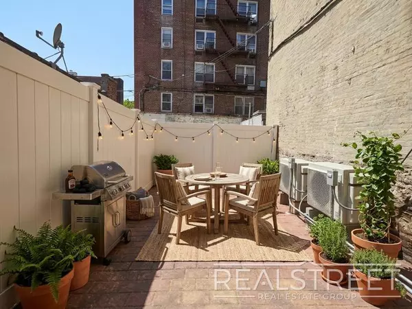 Studio Apartment for rent in Flatbush Ditmas Park - Brooklyn, New York