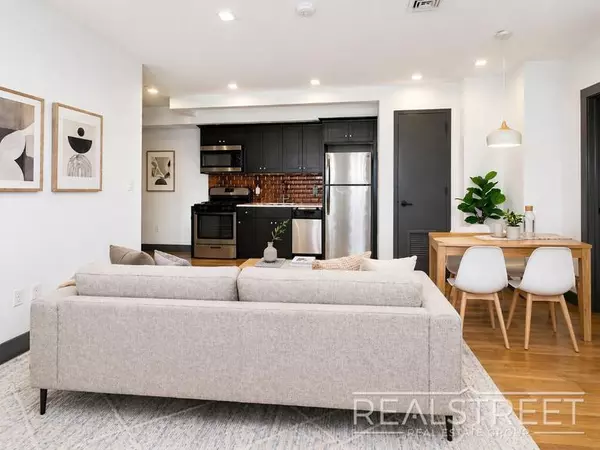 3 bedrooms apartment for rent in Downtown Brooklyn - Brooklyn, New York