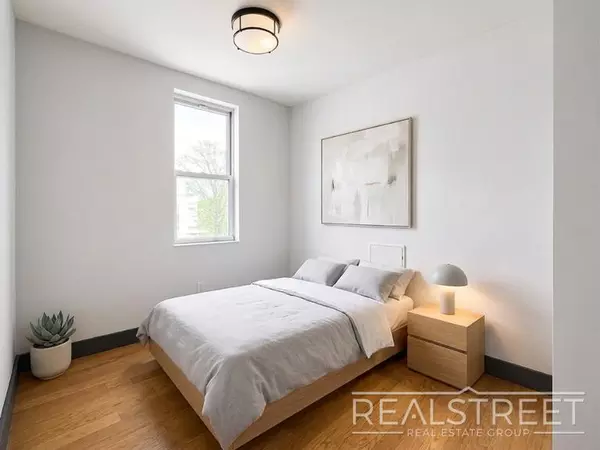 3 bedrooms apartment for rent in Downtown Brooklyn - Brooklyn, New York