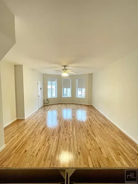 2 bedrooms apartment for rent in Astoria - Queens, New York
