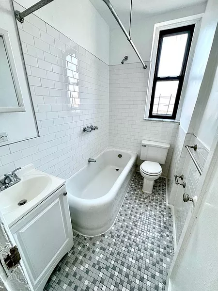 1 bedroom apartment for rent in The Rockaways - Queens, New York