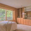 Coliving in Oakridge - West Van, Vancouver