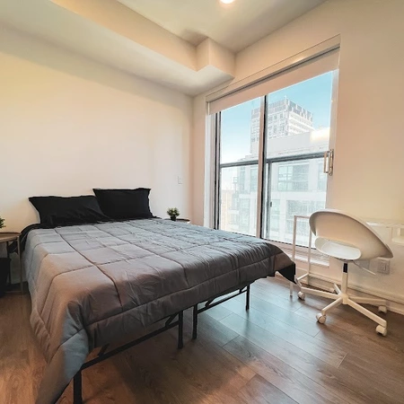 Coliving in Yonge-Eglinton - Midtown TO, Toronto