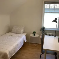 Coliving in Fairview - West Van, Vancouver