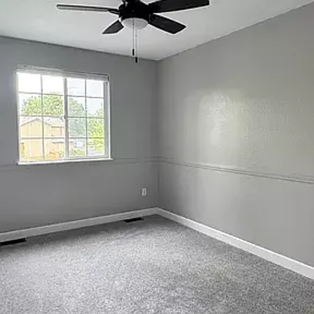 Room for rent in Thornton - Outer Denver, Denver