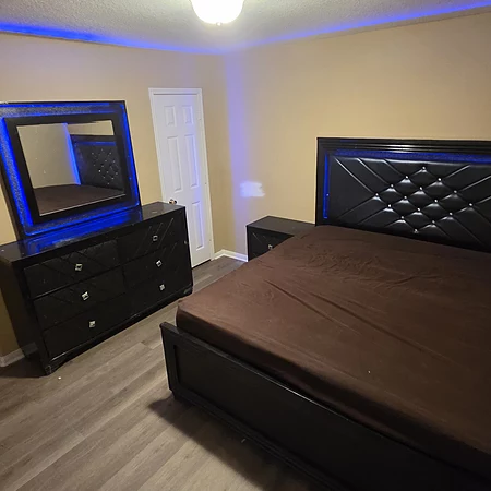 Room for rent in Spring Branch East - Nw Houston, Houston
