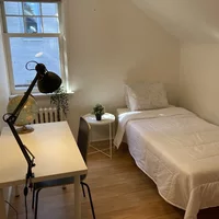 Coliving in Fairview - West Van, Vancouver