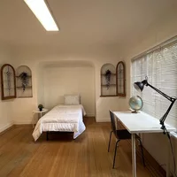 Coliving in Fairview - West Van, Vancouver