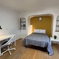 Coliving in Fairview - West Van, Vancouver