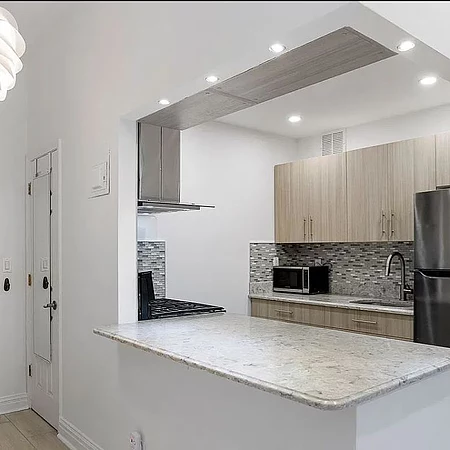 Studio Apartment for rent in Brooklyn Heights - Brooklyn, New York